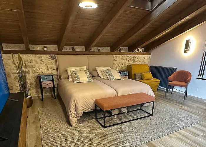 Casa Vieja De La Abuela Fuentesauco de Fuentiduena