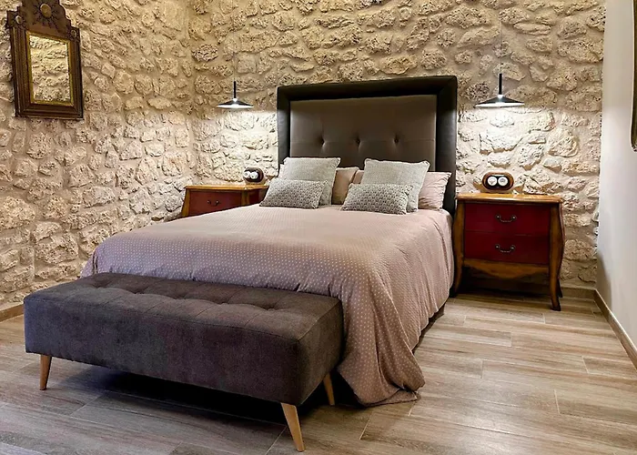 Casa Vieja De La Abuela * Fuentesauco de Fuentiduena